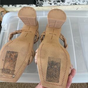 Dolce Vita Women's Braided Tan Heels.